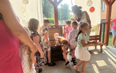 Odvaha, př&aacute;telstv&iacute; a spousta radost&iacute; - tak vypadalo na&scaron;e pasov&aacute;n&iacute; - IMG 3395 380x240