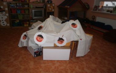 cestování za eskymáky - iglu s eskamáky 1 380x240