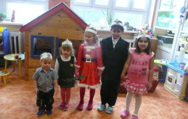 školní rok 2014 - 2015 - pros 9 380x240