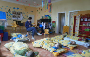 pokračováni v projektu "celé Česko čte dětem " - P3200015 380x240