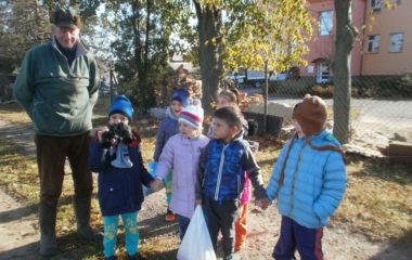 vycházka do přírody s myslivcem - PB060299 380x240