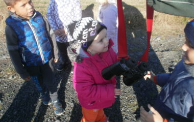 vycházka do přírody s myslivcem - PB060307 380x240