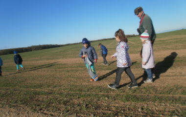 vycházka do přírody s myslivcem - PB060311 380x240