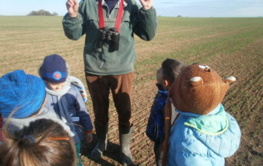 vycházka do přírody s myslivcem - PB060326 380x240