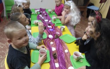 Mikuláši, Mikuláši kdo to tady dětí straší........ - IMG 20201204 090533 380x240