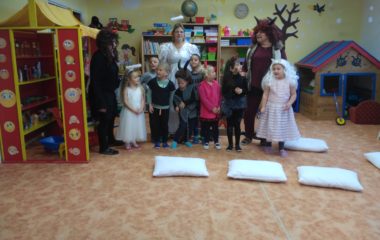 Mikuláši, Mikuláši kdo to tady dětí straší........ - IMG 20201204 092317 380x240