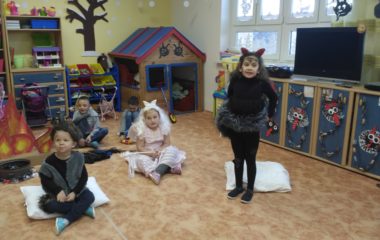 Mikuláši, Mikuláši kdo to tady dětí straší........ - IMG 20201204 093340 380x240