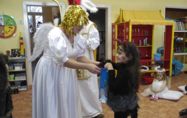 Mikuláši, Mikuláši kdo to tady dětí straší........ - IMG 20201204 093418 380x240