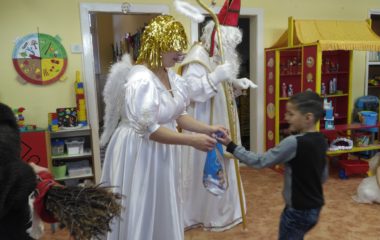 Mikuláši, Mikuláši kdo to tady dětí straší........ - IMG 20201204 093821 380x240