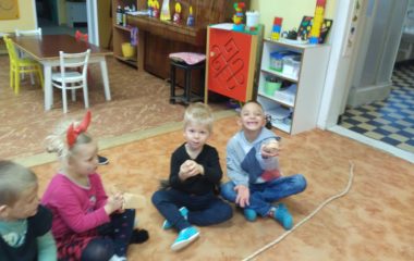 Mikuláši, Mikuláši kdo to tady dětí straší........ - IMG 20201204 095415 380x240