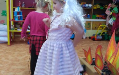 Mikuláši, Mikuláši kdo to tady dětí straší........ - IMG 20201204 100444 380x240