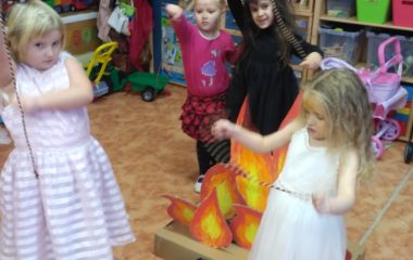 Mikuláši, Mikuláši kdo to tady dětí straší........ - IMG 20201204 100659 380x240