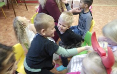 Mikuláši, Mikuláši kdo to tady dětí straší........ - IMG 20201204 102344 380x240