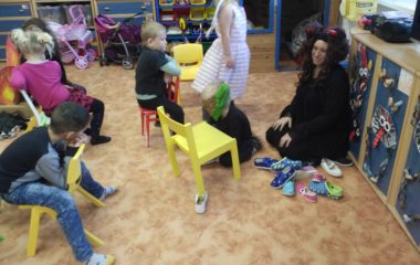 Mikuláši, Mikuláši kdo to tady dětí straší........ - IMG 20201204 103121 380x240