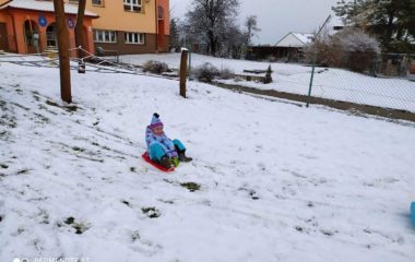 Zima je tu, děti.... - received 244123047088163 380x240