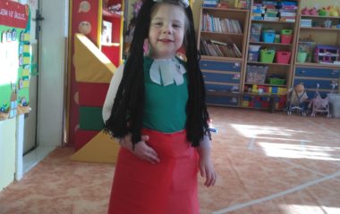 masopustní tvoření s karnevalem - IMG 20210226 084857 380x240