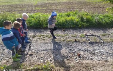 vycházka k lesu - IMG 20211029 WA0014 380x240