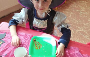 "čarodějnický slet" ve školce - IMG 20220501 WA0011 380x240