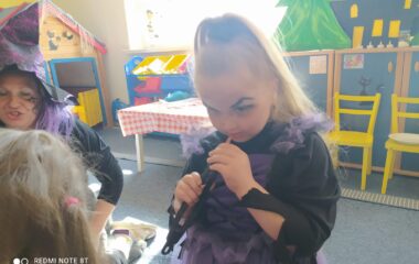 "čarodějnický slet" ve školce - IMG 20220501 WA0012 380x240