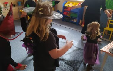 "čarodějnický slet" ve školce - IMG 20220501 WA0017 380x240