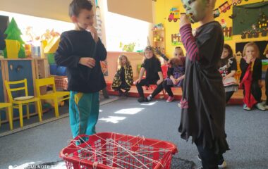 "čarodějnický slet" ve školce - IMG 20220501 WA0033 380x240