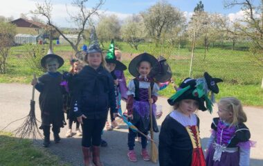 "čarodějnický slet" ve školce - IMG 20220501 WA0062 380x240