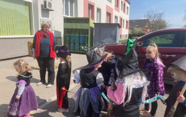 "čarodějnický slet" ve školce - IMG 20220501 WA0070 380x240