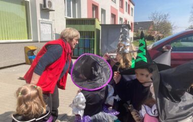 "čarodějnický slet" ve školce - IMG 20220501 WA0071 380x240