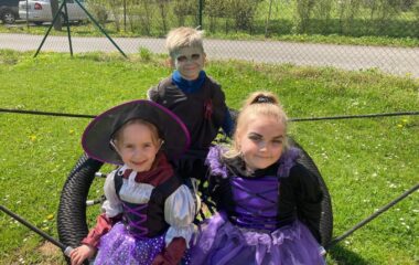 "čarodějnický slet" ve školce - IMG 20220501 WA0073 380x240