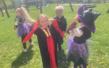 "čarodějnický slet" ve školce - IMG 20220501 WA0079 380x240