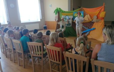 divadelní představení " průzkumníci v Africe" - IMG 20220627 WA0069 380x240