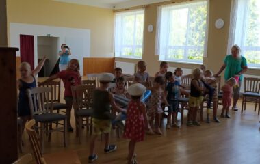 divadelní představení " průzkumníci v Africe" - IMG 20220628 WA0015 380x240