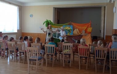 divadelní představení " průzkumníci v Africe" - IMG 20220627 125057 380x240