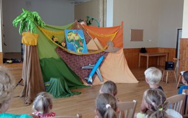 divadelní představení " průzkumníci v Africe" - IMG 20220627 130228 380x240