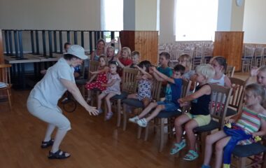 divadelní představení " průzkumníci v Africe" - IMG 20220627 132218 380x240