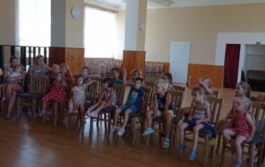 divadelní představení " průzkumníci v Africe" - IMG 20220627 132352 380x240