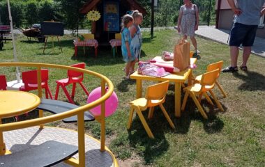 malá zahradní slavnost - pasovali jsme předškolačky :-) - IMG 20220630 150304 380x240