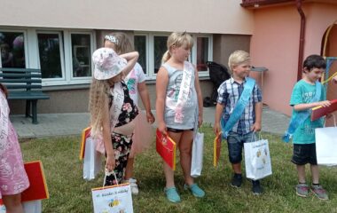 loučení se školkou - IMG 20230629 152845 380x240