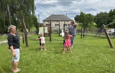 tak už se s námi rozloučila - toto uběhlo... :-) - IMG 3218 380x240