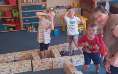 Vítejte v naší školce :-) - 2ecade97 1254 4dbe 993d 0617565e4b42 380x240