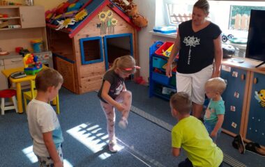 Vítejte v naší školce :-) - 6a36d7ff e3de 404c a176 3ba36c0d1b3b 380x240