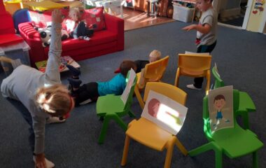 seznamujeme se s kamarády a pravidly třídy - a402c047 5723 4f54 99f4 1c470fc18f82 380x240