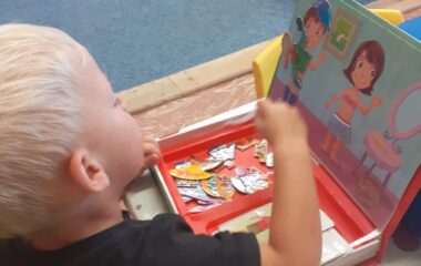 seznamujeme se s kamarády a pravidly třídy - f43a2ebc be39 4ff4 a10a b28dde34f9e4 380x240