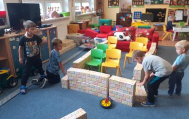 seznamujeme se s kamarády a pravidly třídy - fff4cd13 9693 4e9c 94bc 51acc09e3443 380x240