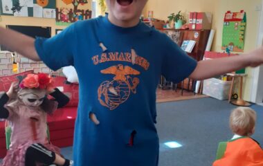 den plný strašidel... - 613ed2f1 b26f 420c b11e 766f91215dae 380x240