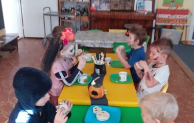 den plný strašidel... - 80bd6b58 9a71 43e8 867d 8cec5d9b60b5 380x240