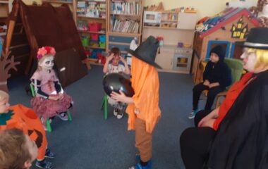 den plný strašidel... - 824d05f2 b8aa 4af7 9e57 c504d7acd8aa 380x240