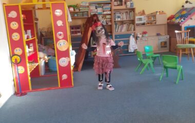 den plný strašidel... - 866da974 fc86 4708 998b 195cbb9c8ec4 380x240