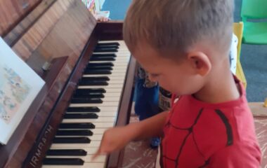 podtéma: skřítek Podzimníček - 94e6242e 2012 404c b304 27435b67e06f 380x240