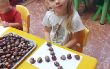 podtéma: skřítek Podzimníček - b23bf38c b8bb 48a3 be2d 0c00cc4038b3 380x240